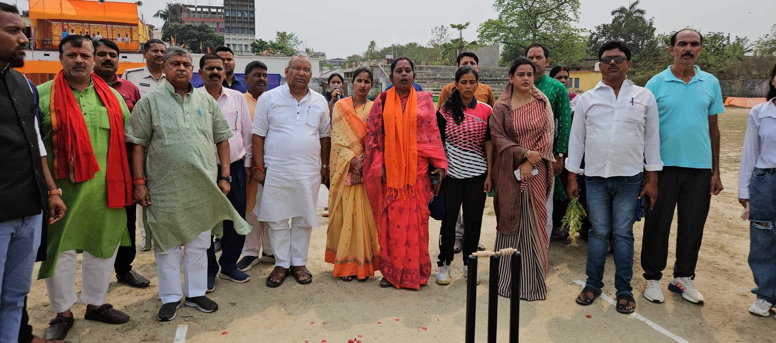 पांच दिवसीय महिला क्रिकेट टूर्नामेंट का हुआ शुभारंभ