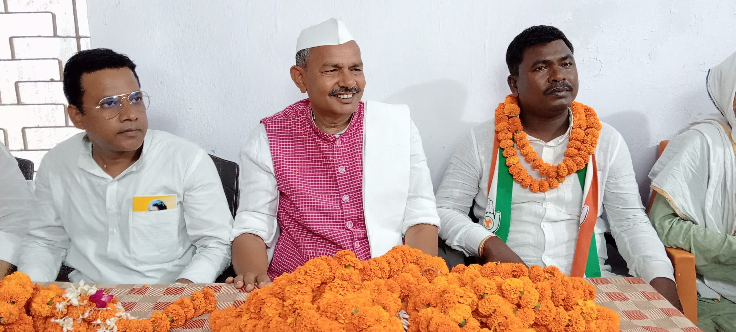 कांग्रेस के नये जिलाध्यक्ष ने किया पदभार ग्रहण