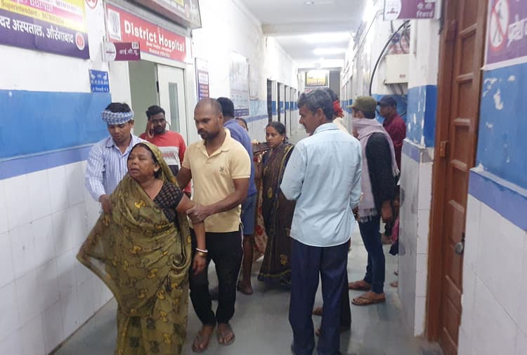 औरंगाबाद में वज्रपात से किसान की मौत, पत्नी घायल