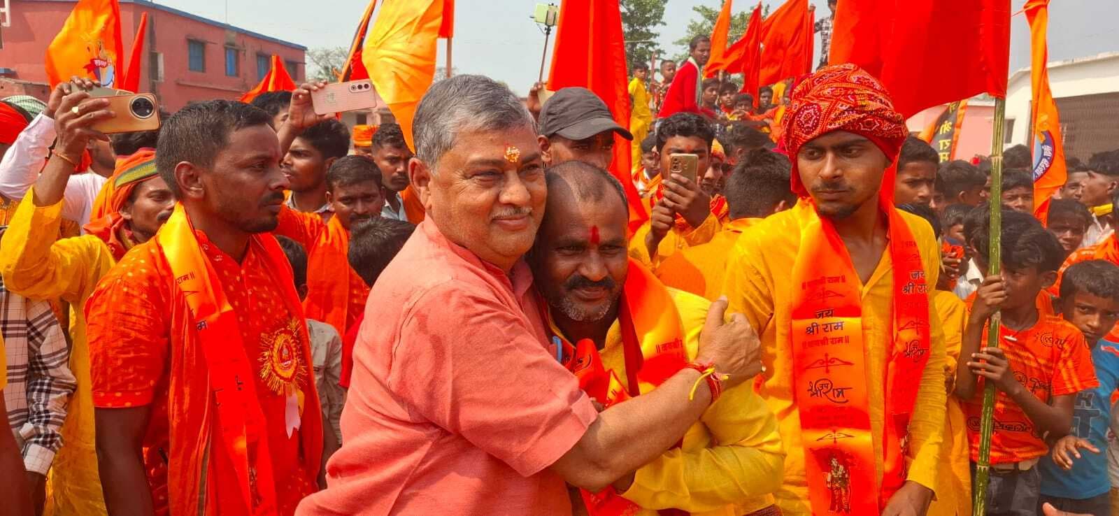 चौपाल पर विधायक ने सुनीं ग्रामीणों की समस्या, दिये समाधान का निर्देश