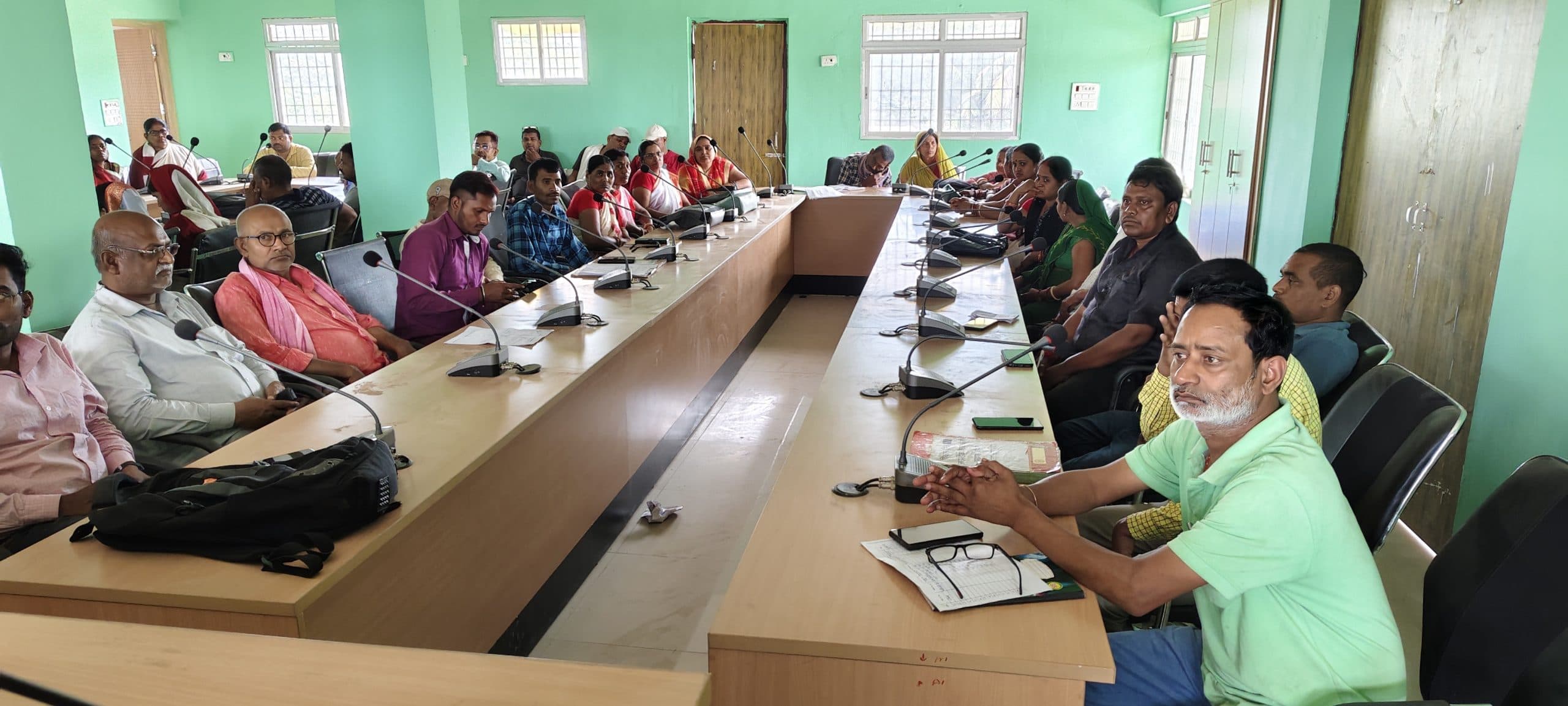 सरकारी योजनाओं का लाभ दिलाने को ले शिविर लगाने का निर्देश