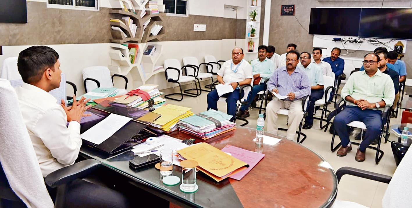 एइएस नियंत्रण व समुचित प्रबंधन को लेकर टास्क फोर्स की डीएम के अध्यक्षता में हुई बैठक, दिये निर्देश