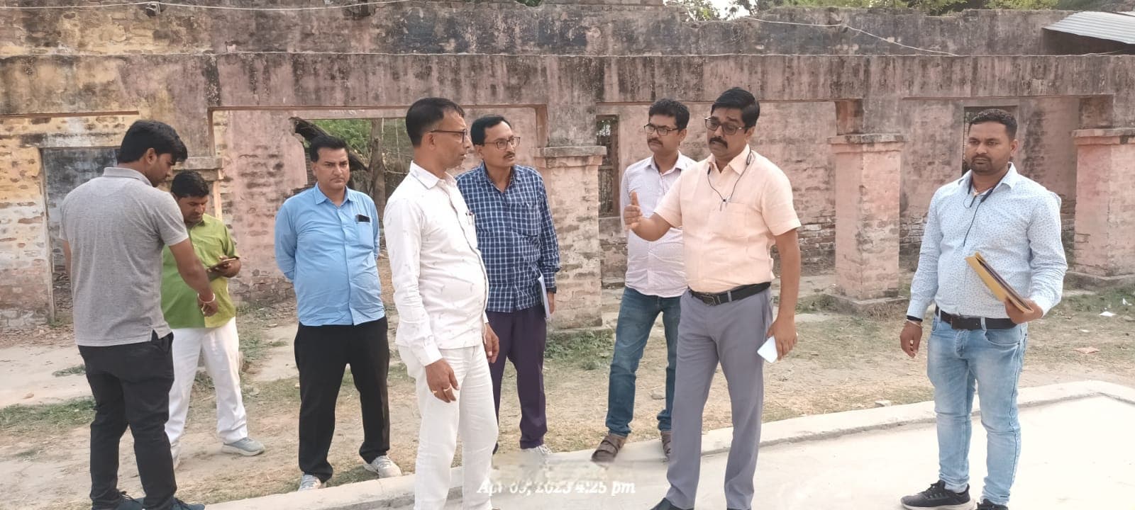 Samastipur News:खेल मैदान व प्लांटेशन का किया निरीक्षण