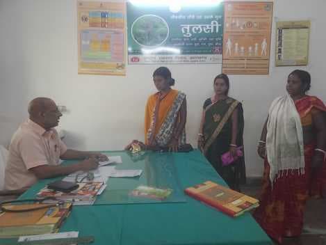 117 गर्भवती महिलाओं की चिकित्सा पदाधिकारी ने की जांच