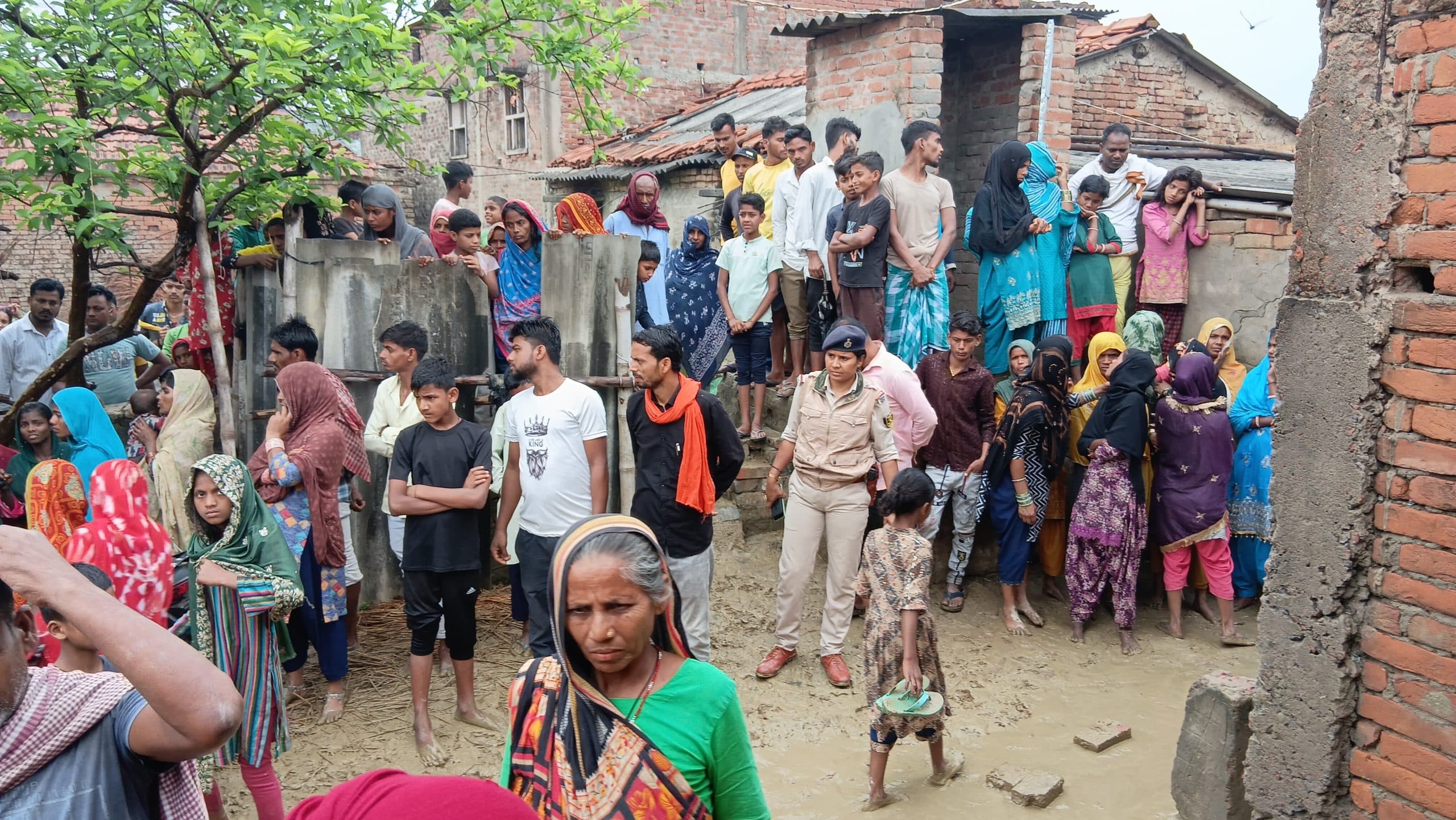 Madhubani News : अलग - अलग घटना में वज्रपात से पिता - पुत्री सहित तीन की मौत