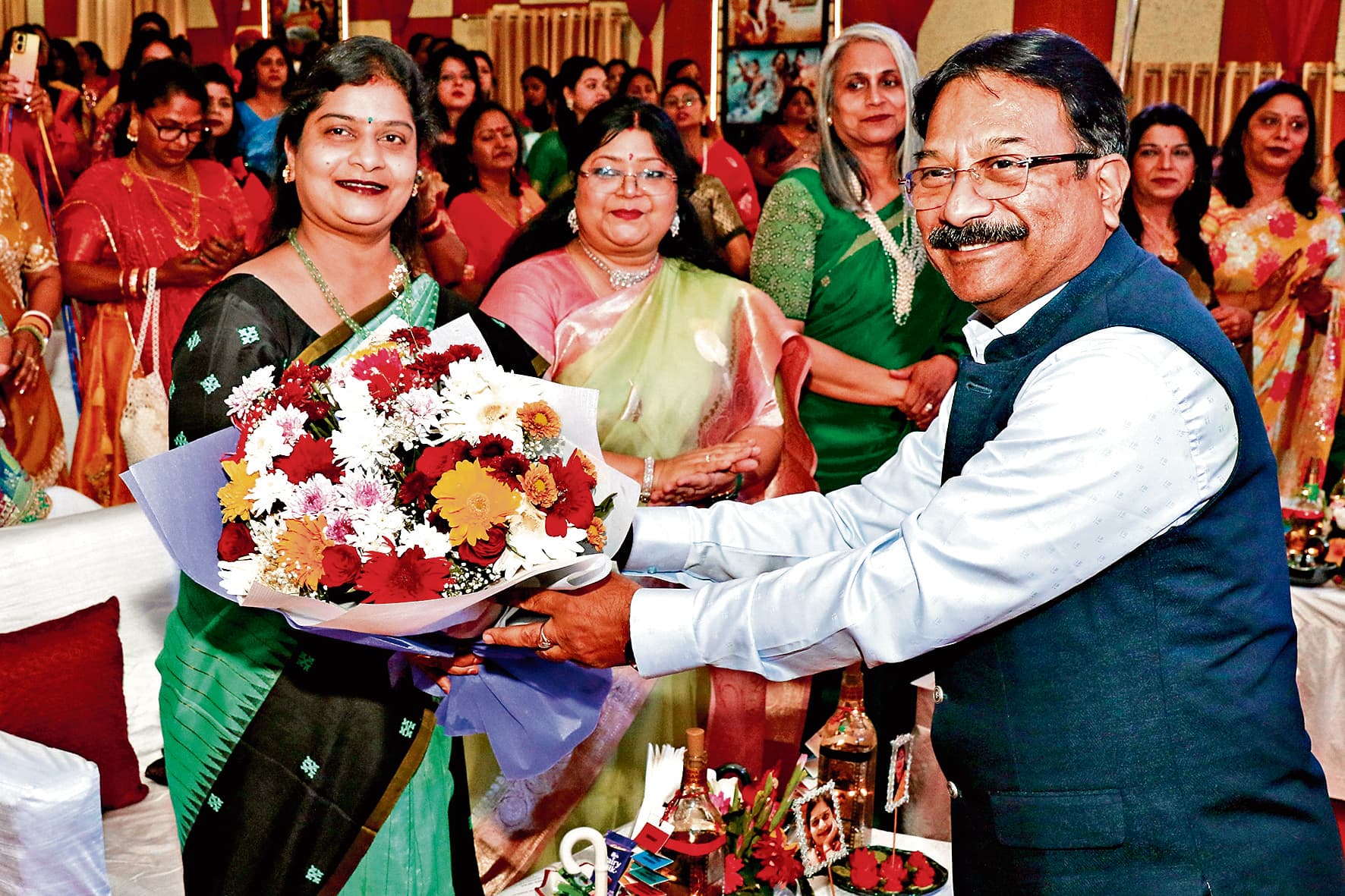 Dhanbad News:अनुकरणीय उदाहरण पेश कर रही बीसीसीएल की महिला समितियां : पी विमला