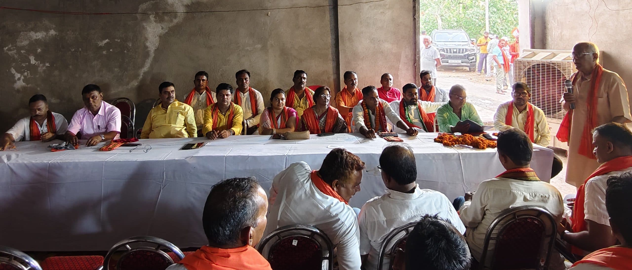 कार्यकर्ता ही पार्टी की होते हैं रीढ़, संगठन को और करें मजबूत : करुणा