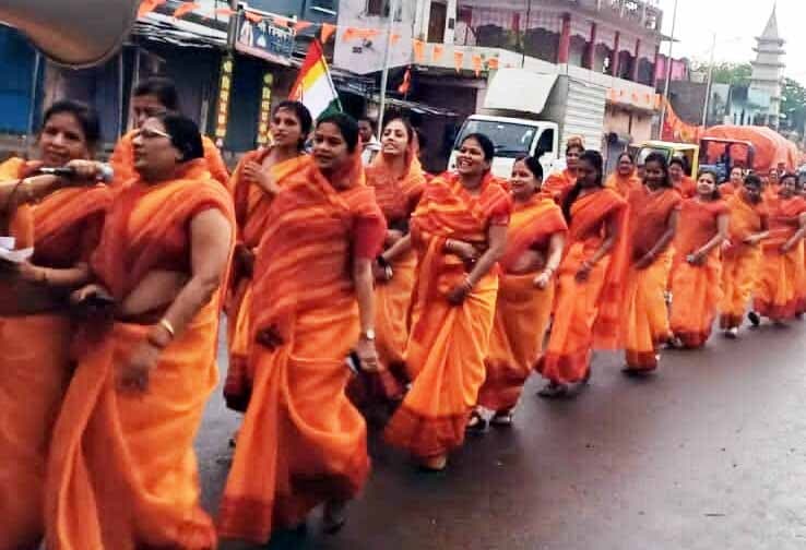 भगवान महावीर स्वामी की जयंती पर जैन समाज ने निकाली शोभायात्रा