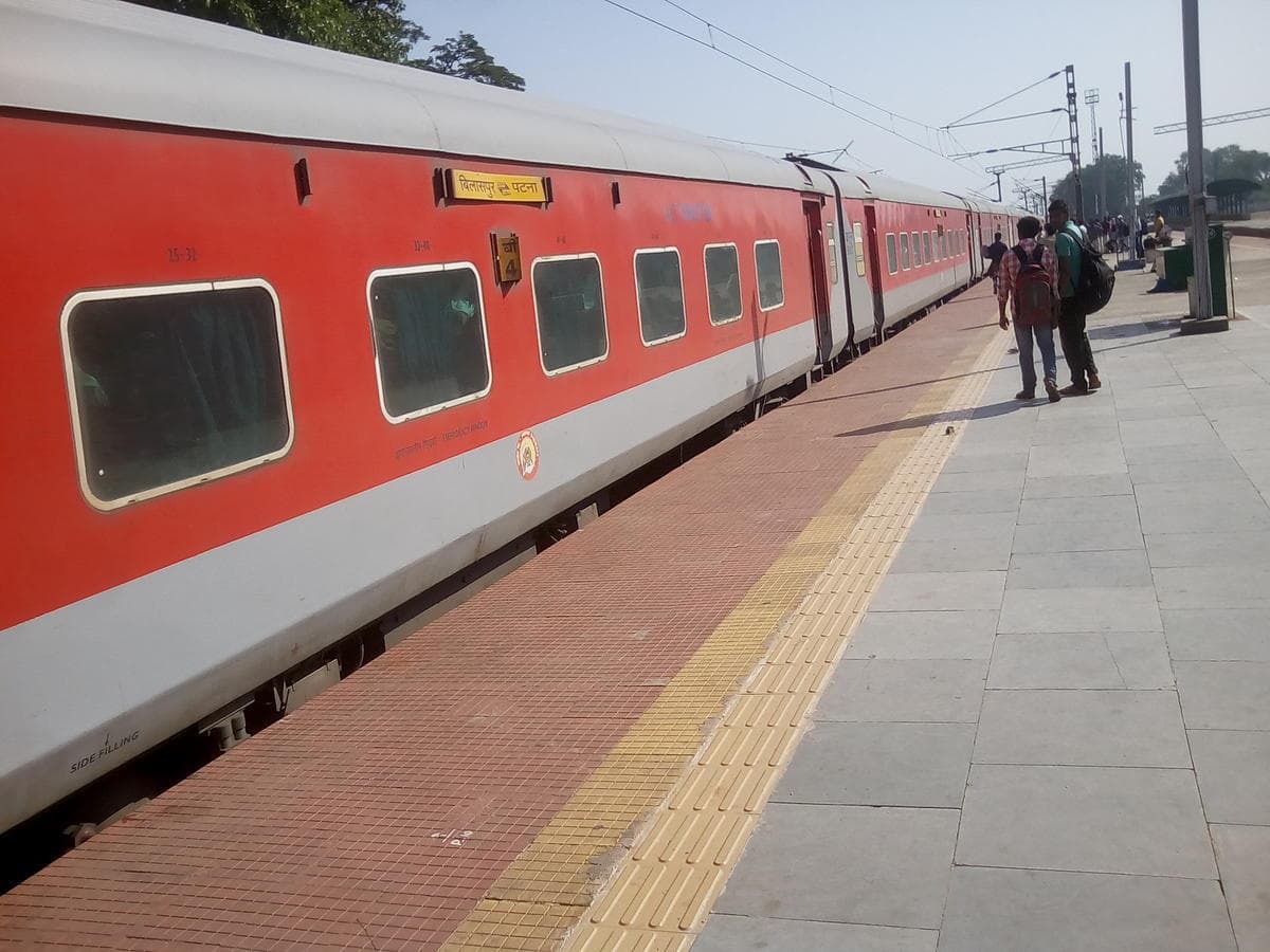 Jamshedpur news. 26 से ज्यादा ट्रेनें 15 दिनों के लिए रहेंगी रद्द, यात्रियों के लिए मुश्किल