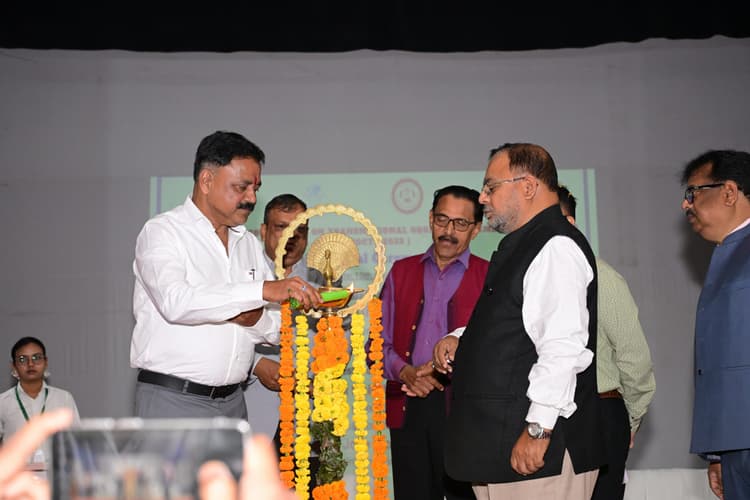 Education News : संगठित अपराध रोकने के लिए समाज को जागरूक करें : मंत्री