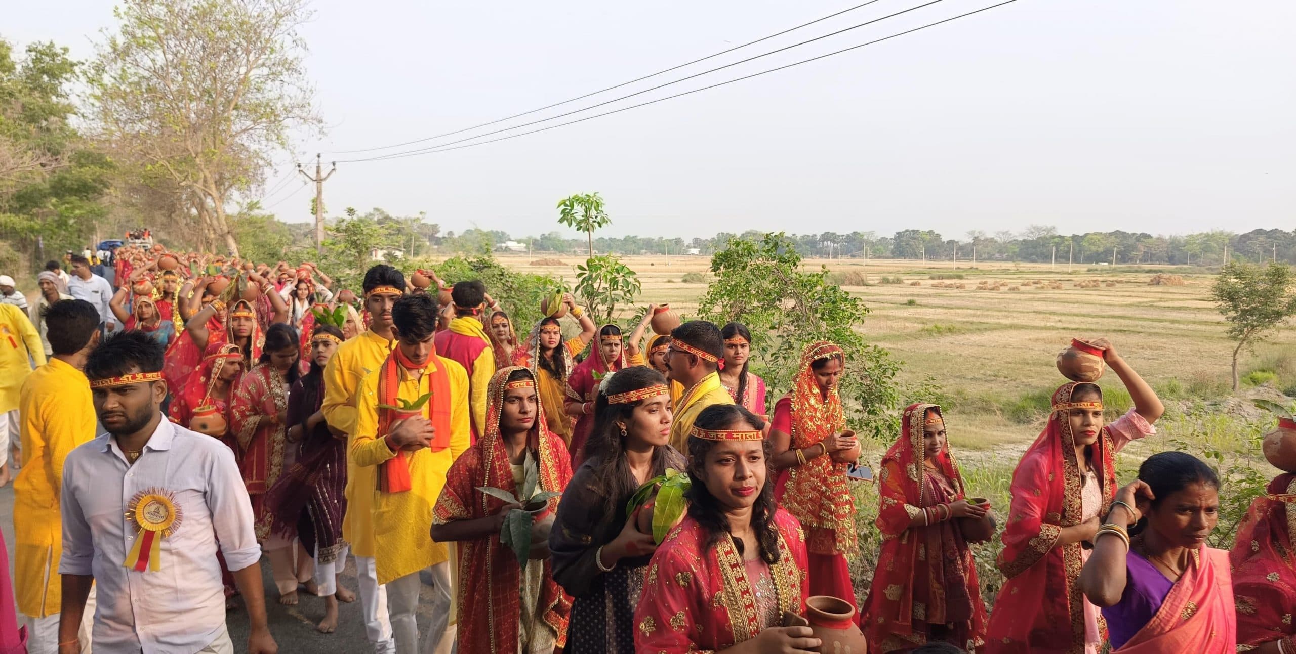 राजापाकर में 551 महिलाओं ने निकाली कलशयात्रा