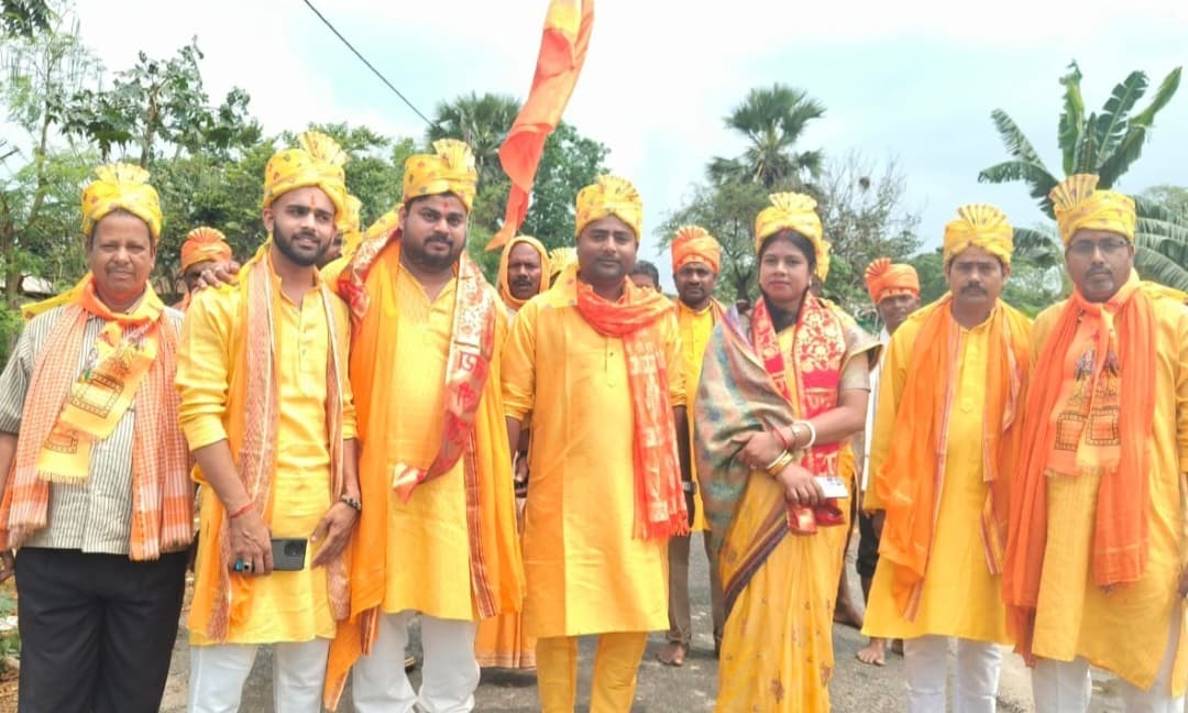 हथवाड़ा में 1001 कन्याओं ने निकाली कलशयात्रा