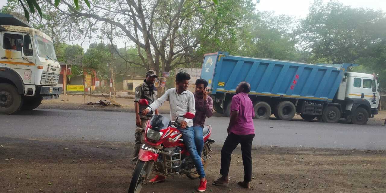 गोपीकांदर पुलिस ने 10 वाहनों का काटा चालान