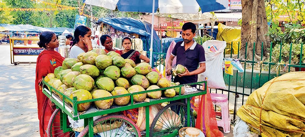 Gaya News : बोधगया के फुटपाथी दुकानदारों को वेंडिंग जोन का इंतजार
