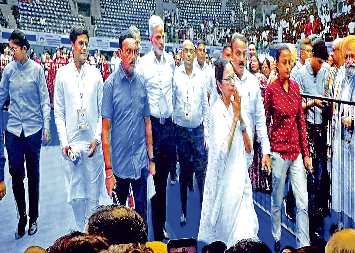 जैन धर्म सबको साथ लेकर चलता है : ममता बनर्जी