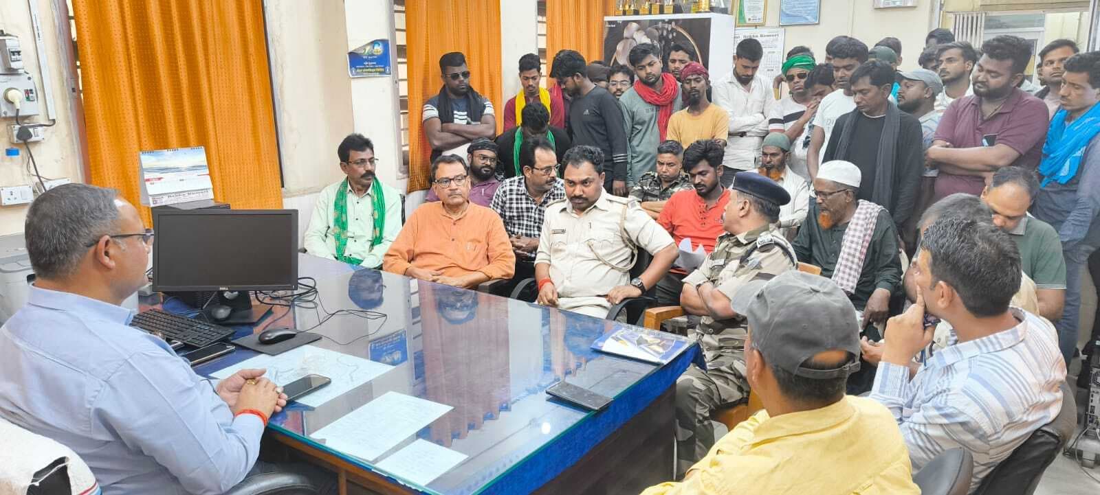 Bokaro News : विस्थापितों ने एकेके ओसीपी का कामकाज सात घंटे रखा ठप