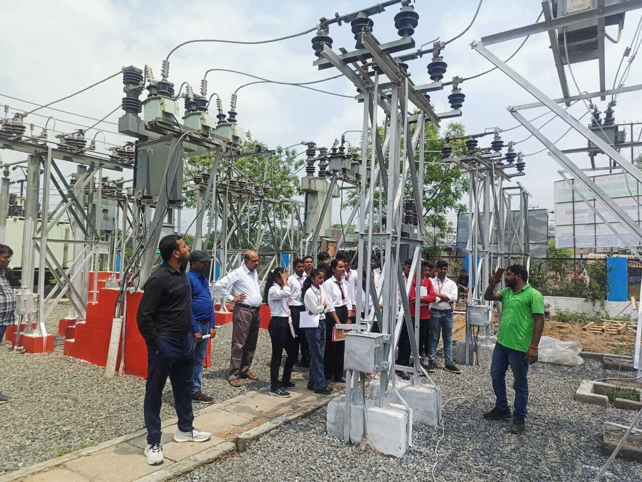 औद्योगिक भ्रमण नवीन तकनीकों को सीखने का करता है अवसर प्रदानः प्राचार्य