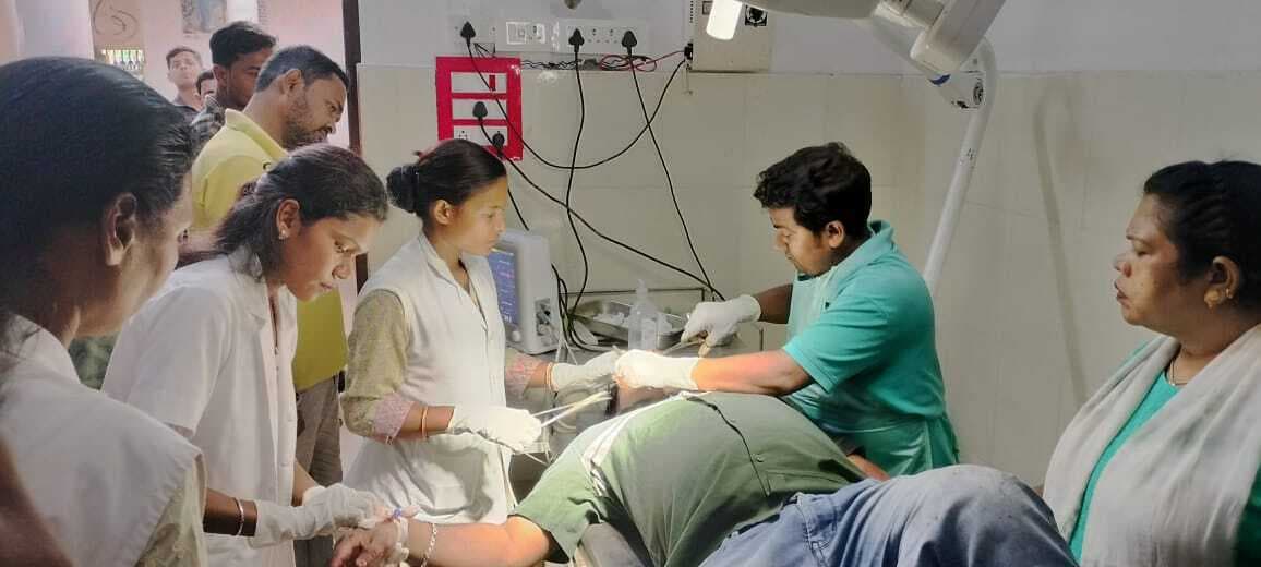 दो बाइकों की हुई टक्कार, दोनों के चालक घायल