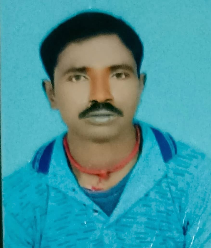 बस व ट्रक की टक्कर में घायल व्यक्ति की माैत