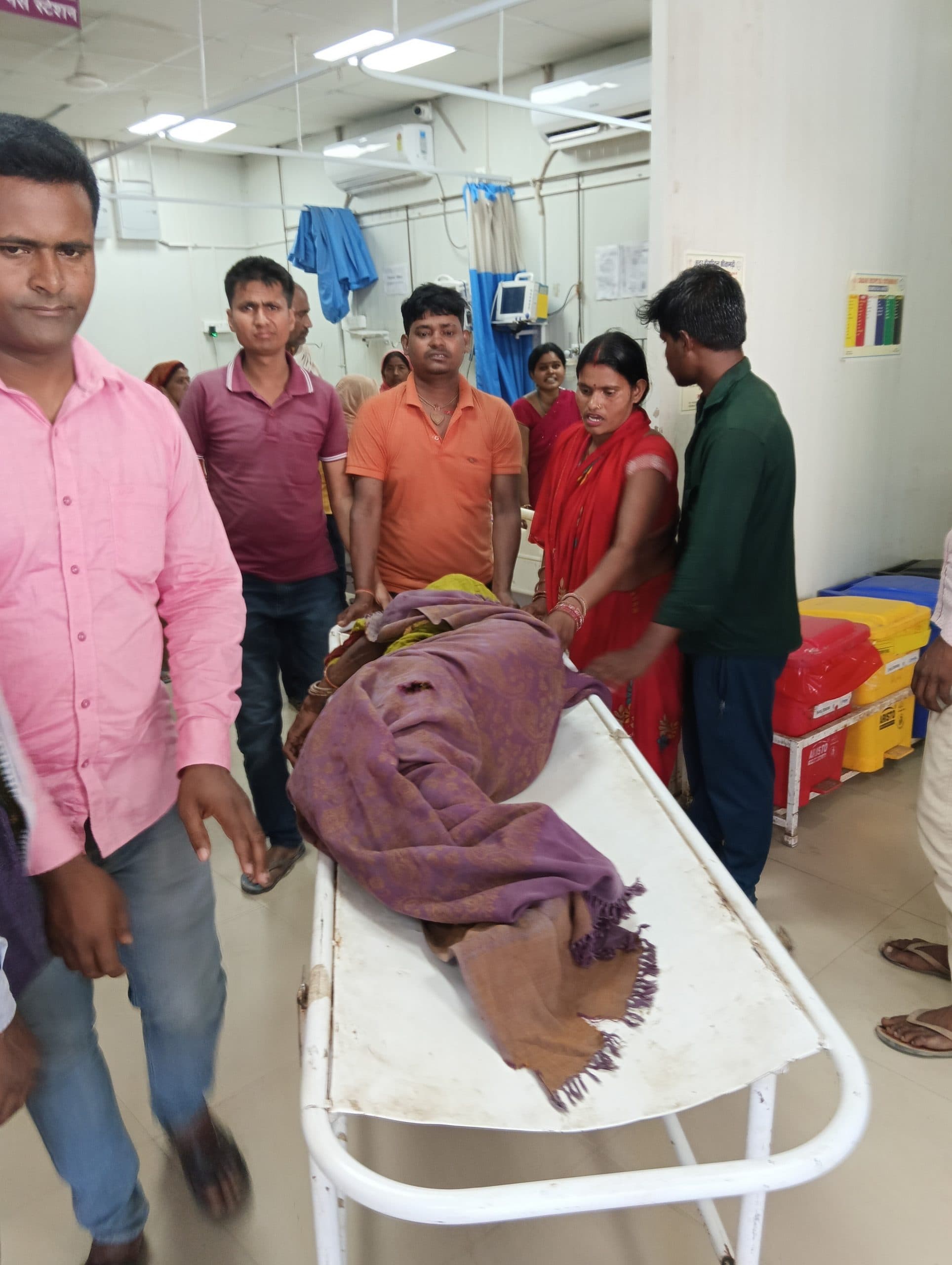 sitamarhi news: दो गुटों के बीच मारपीट में महिला समेत पांच जख्मी, एक की हालत गंभीर