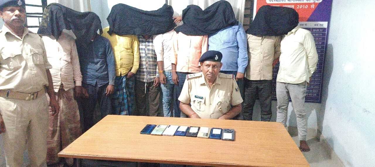 105 मवेशी के साथ नौ तस्कर को मुफस्सिल पुलिस ने किया गिरफ्तार