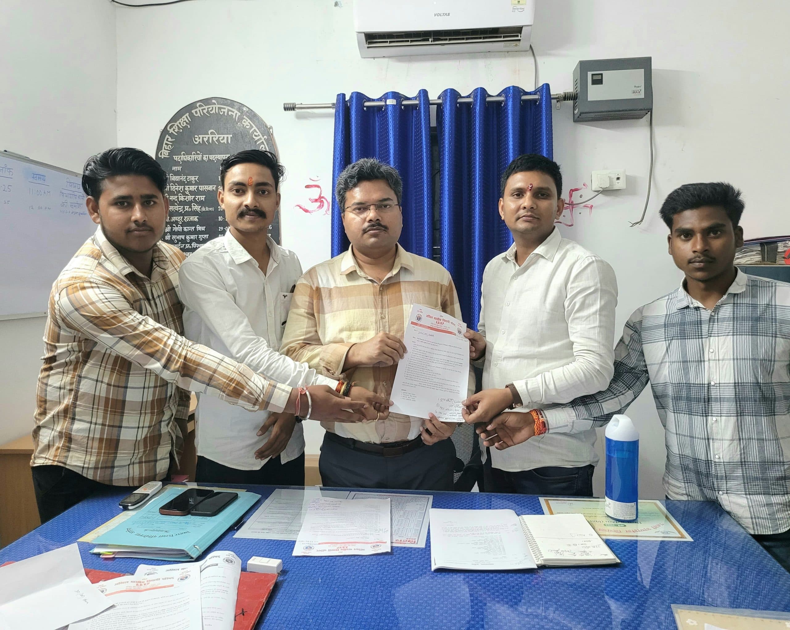 प्राइवेट स्कूलों की मनमानी चरम पर: अभाविप