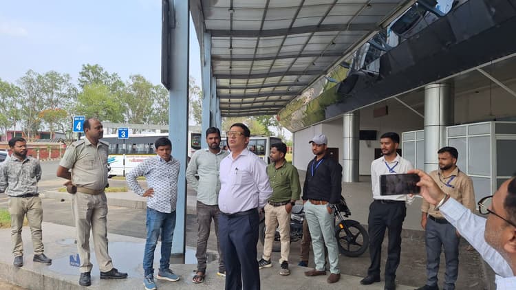 Deoghar news : आइएसबीटी से बिहार के कई जिलों के लिए खुलीं बसें