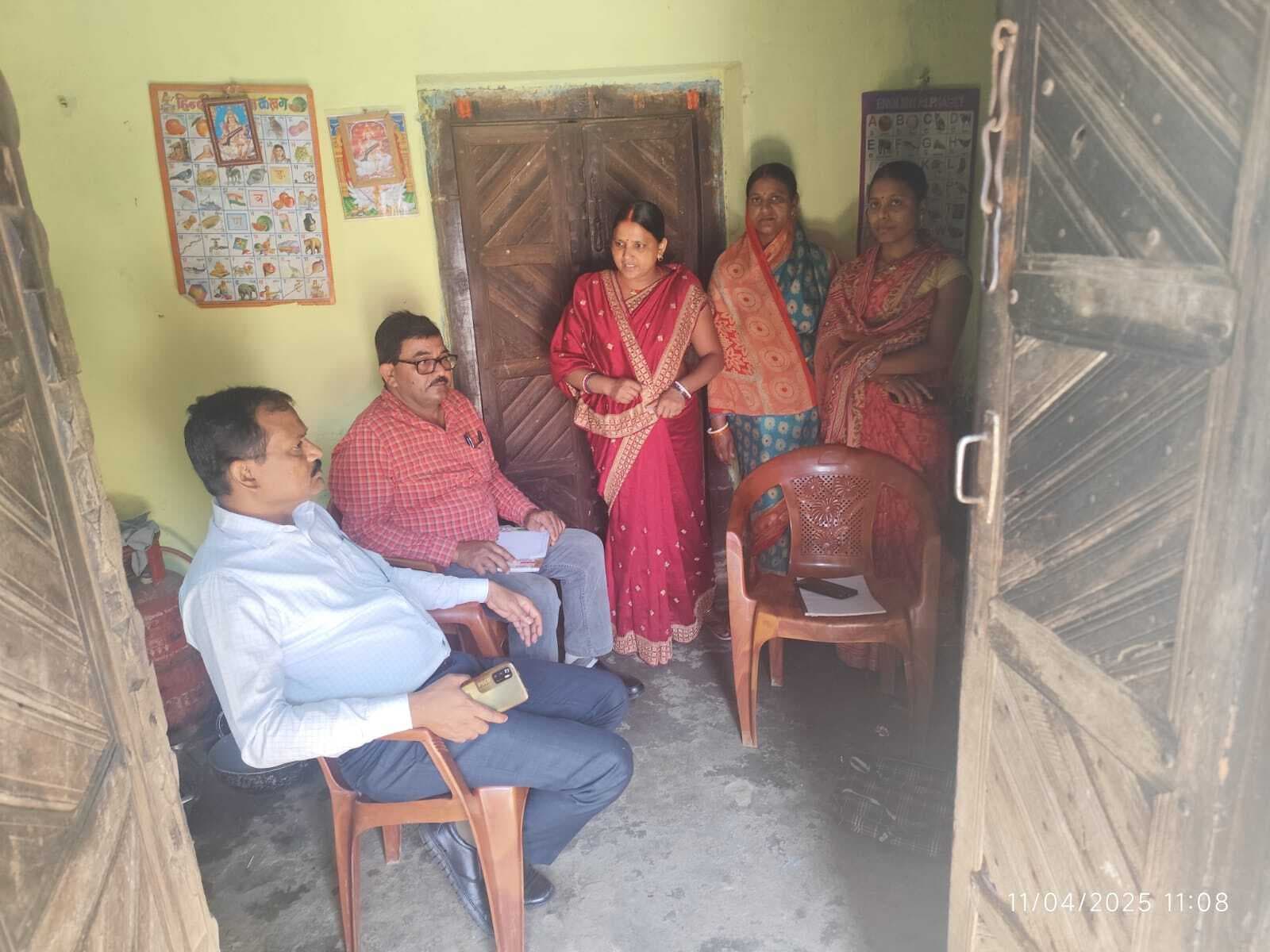 Giridih News :सीडीपीओ ने आंगनबाड़ी केंद्रों का किया निरीक्षण, मिलीं गड़बड़ियां