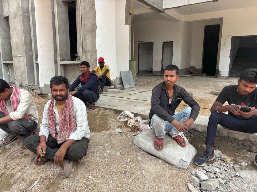 डुमरिया गांव में युवक ने पेड़ से लटक कर की खुदकुशी, जांच में जुटी पुलिस