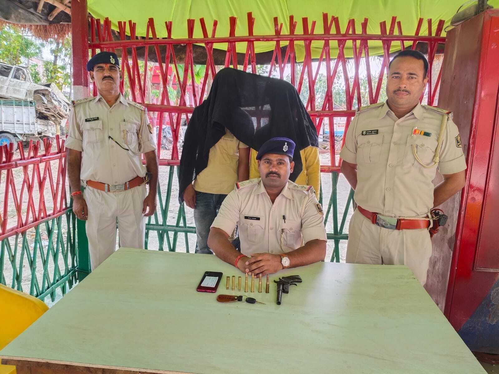 Samastipur news:बिथान के पुसहो में फायरिंग कर रहे दो अपराधी गिरफ्तार