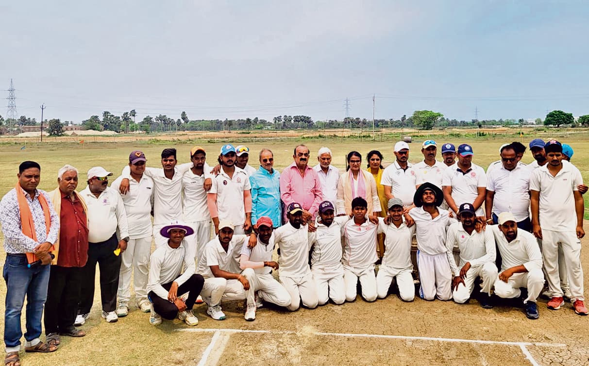 hajipur news. पूर्व मध्य रेल की टीम ने पश्चिम चंपारण को 14 रनों से दी मात