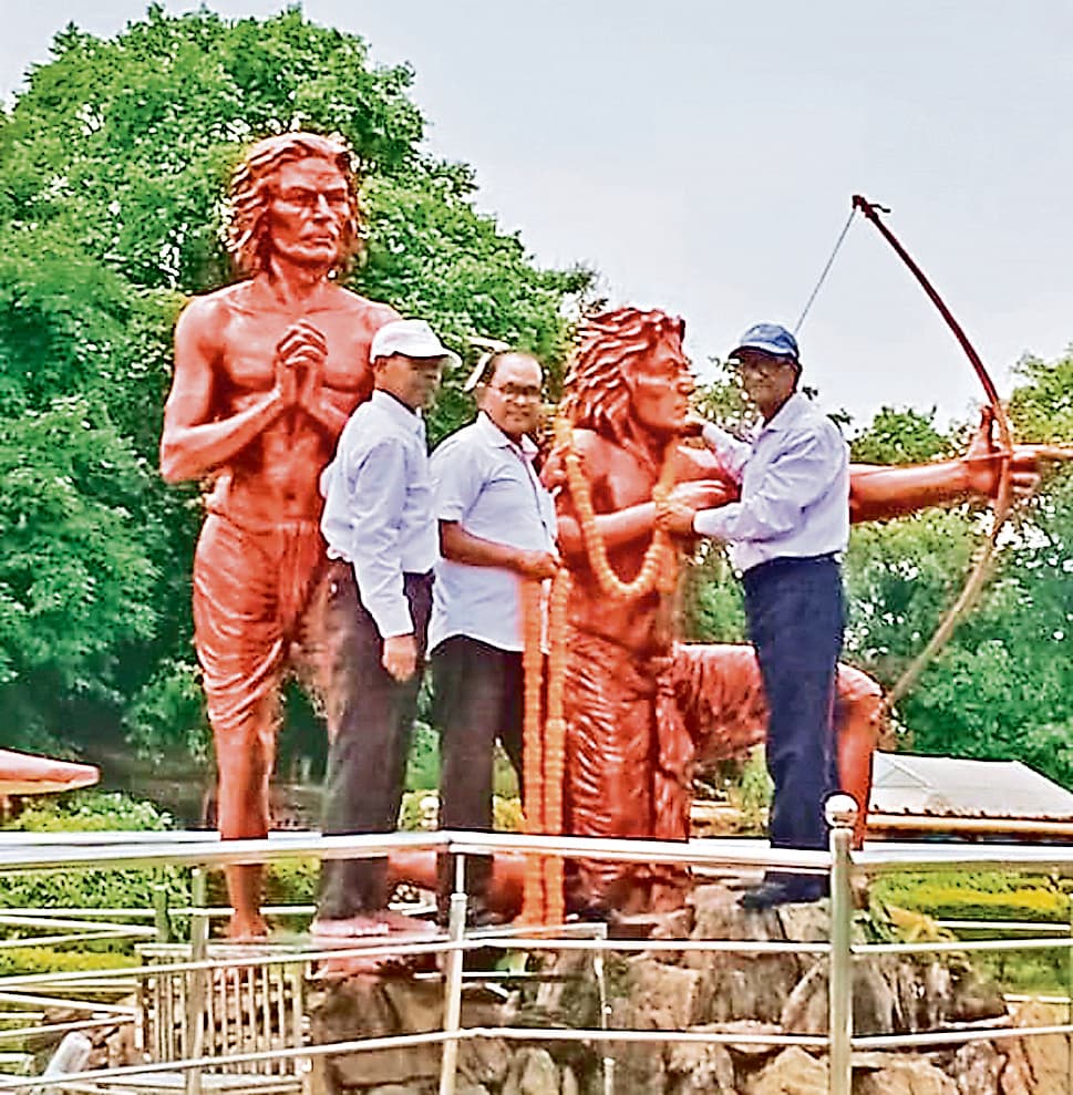 Ranchi News: हूल के नायकों को किया नमन