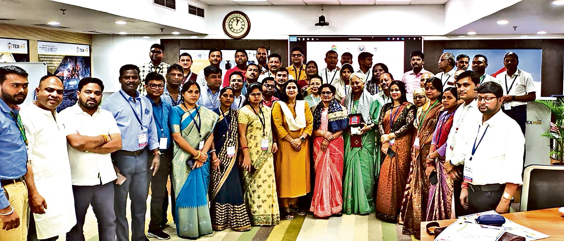 Dhanbad News : आइआइटी आइएसएम में पंचायत प्रतिनिधियों का पांच दिवसीय प्रशिक्षण संपन्न