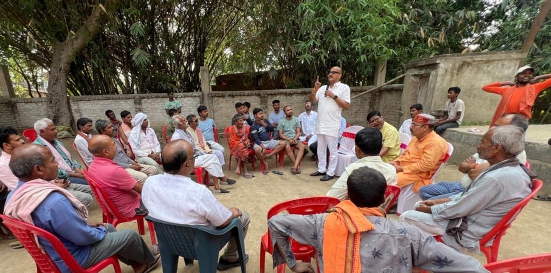 sitamarhi : प्रधानमंत्री आवास योजना में नाम जोड़ने का अभियान