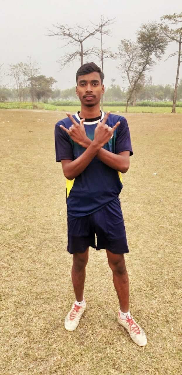 बिहार अंडर 19 फुटबॉल टीम में बाबूजी बेसरा का हुआ चयन