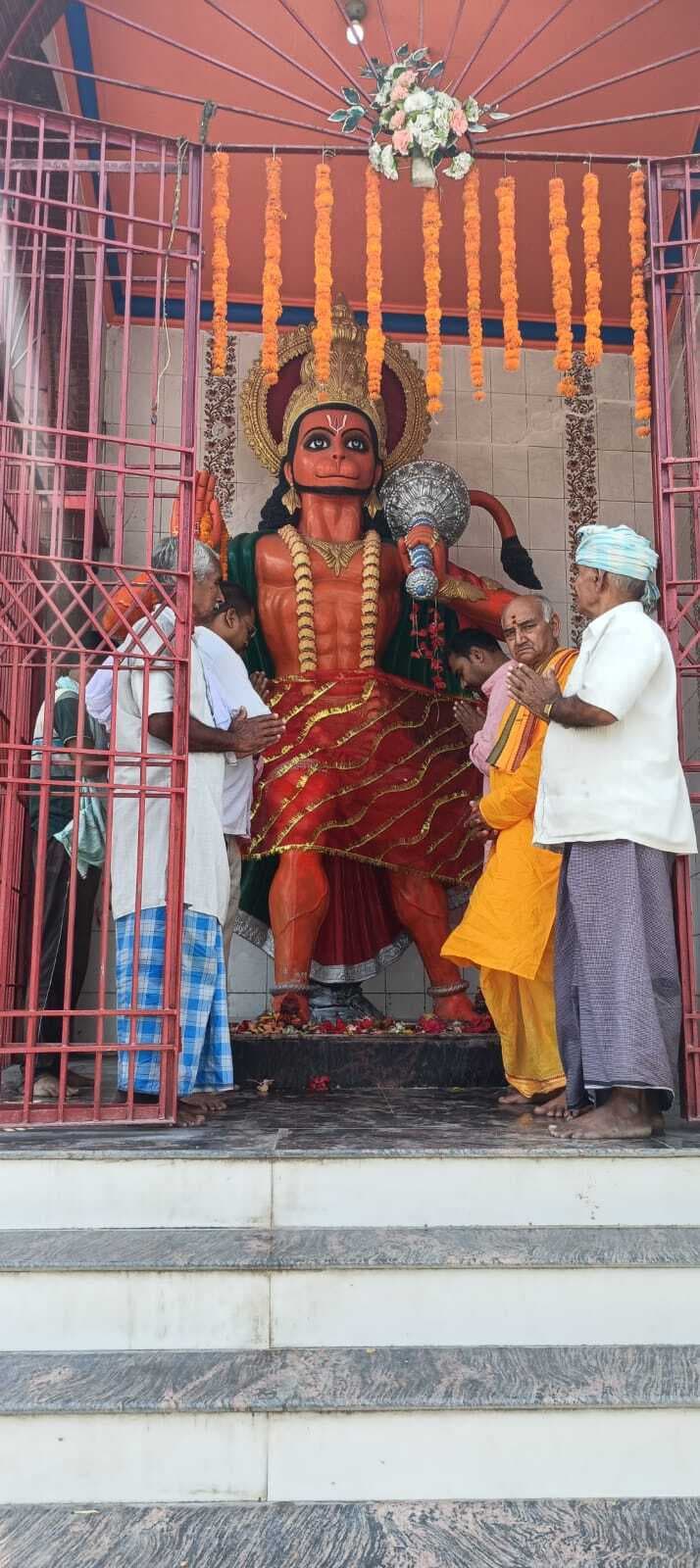 राधे कृष्ण मंदिर में धूमधाम से मनायी गयी हनुमान जयंती