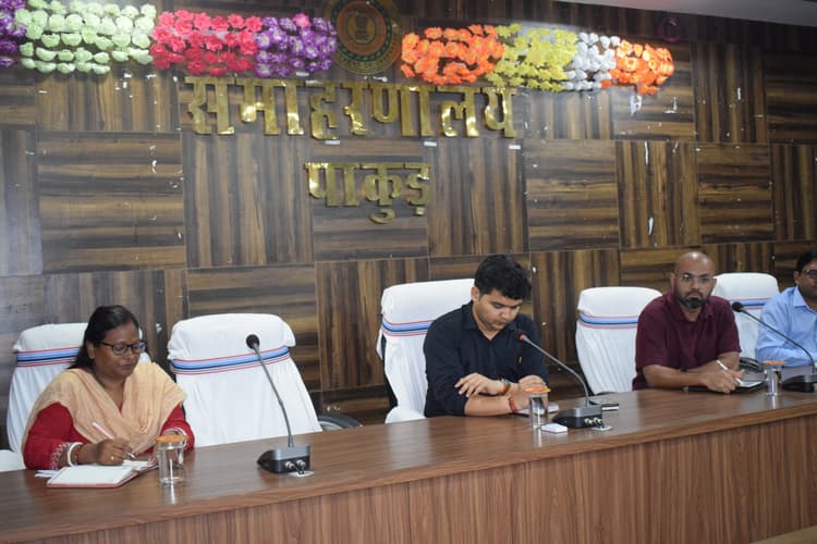 लैंप्स-पैक्स किसानों से धान अधिप्राप्ति के लिए लायें तेजी : डीसी