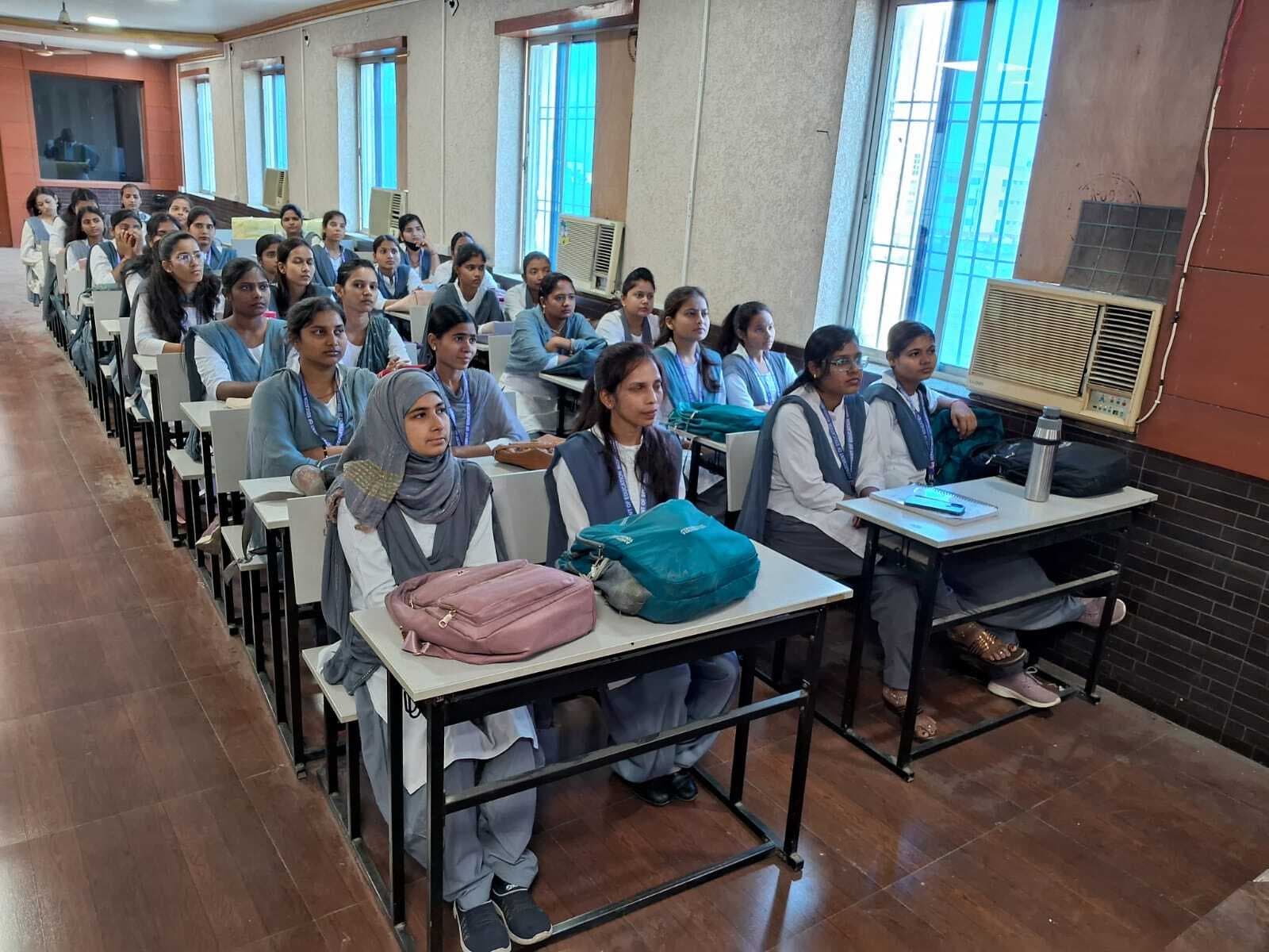 बदलते परिवेश में शिक्षकों को रहना पड़ेगा अप टू डेट