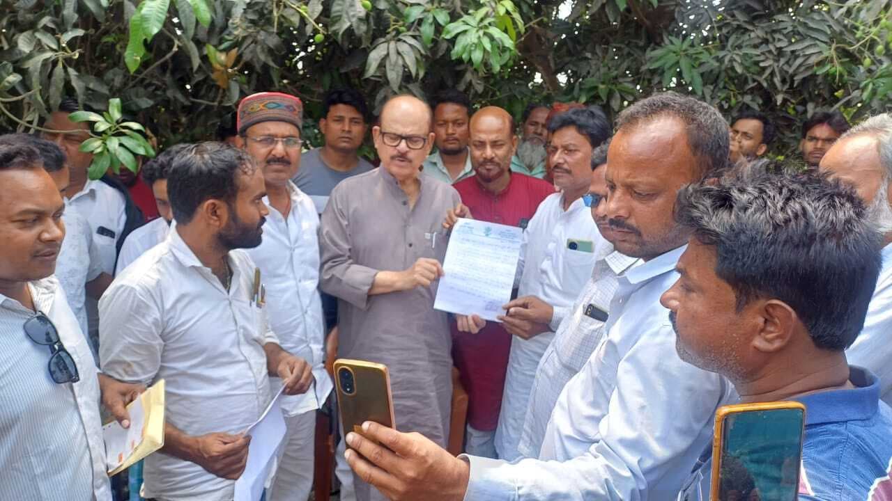 आमलोगों की समस्याओं का समाधान करना पहली प्राथमिकता, तारिक अनवर