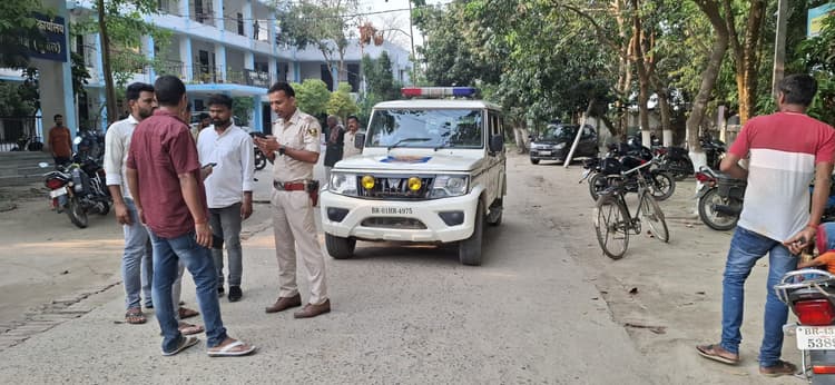 अनुमंडल परिसर से बाइक चोरी, पुलिस मामले की कर रही छानबीन