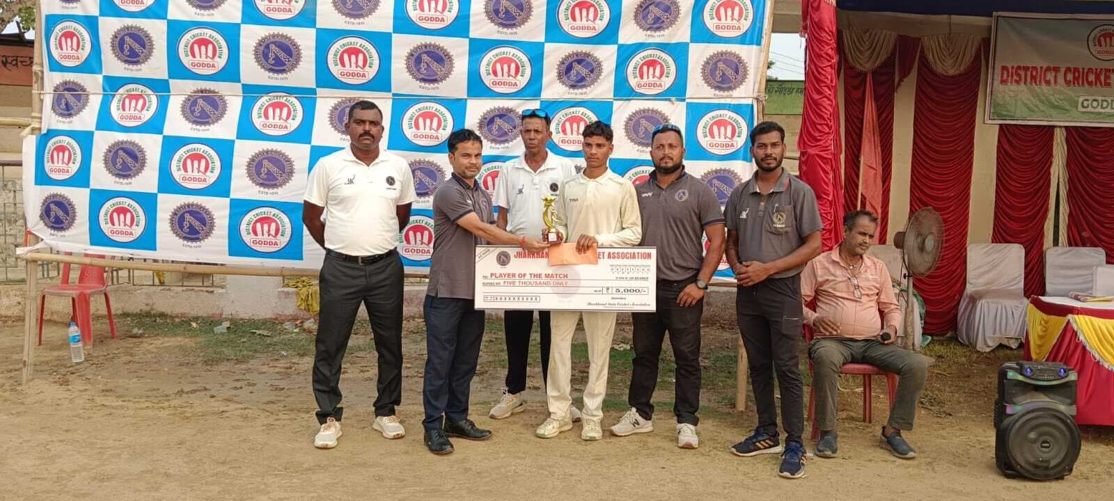 अंतर जिला क्रिकेट टूर्नामेंट में पलामू ने आठ विकेट से बोकारो को हराया