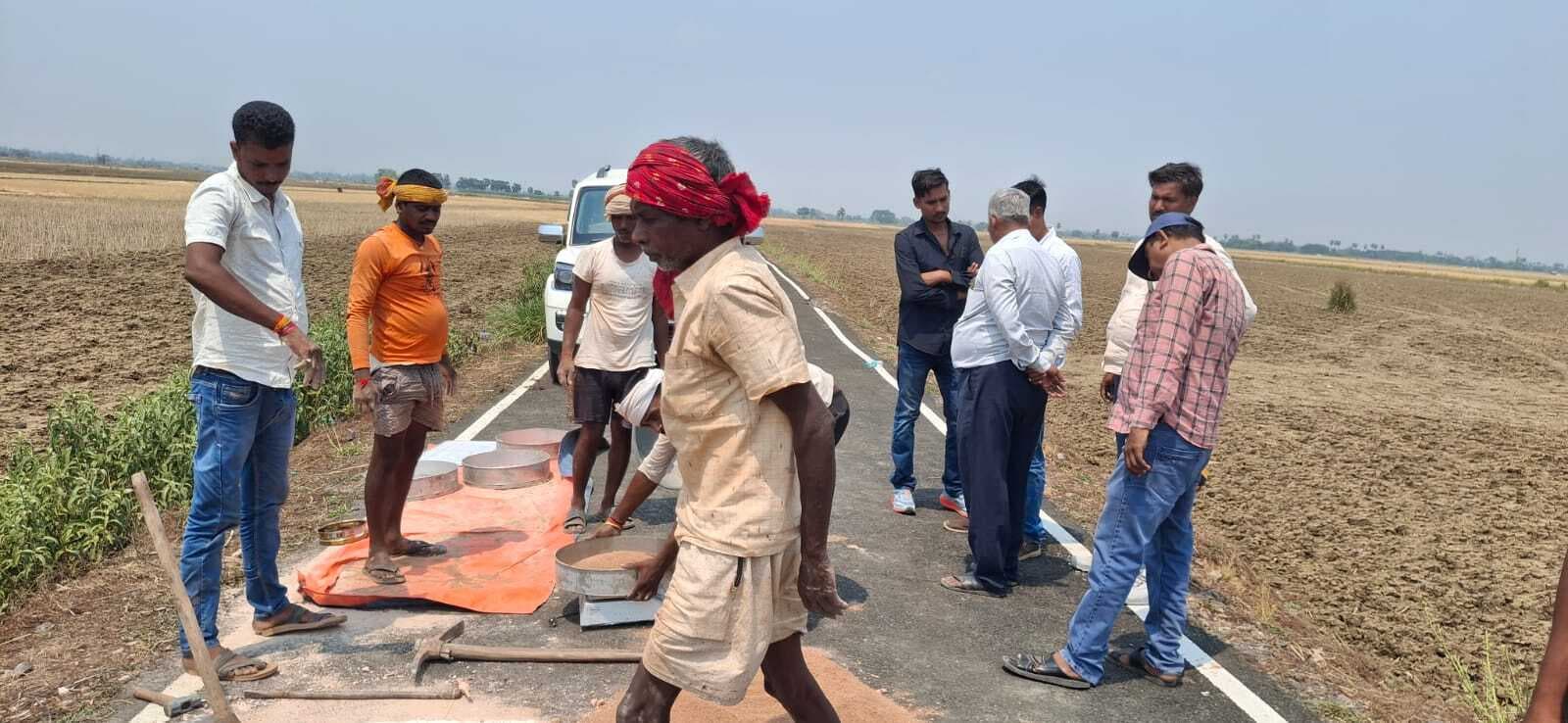 बभनगामा दिग्हा सड़क निर्माण कार्य की हुई जांच