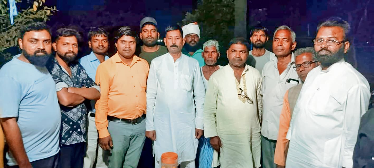 Saran News : आंबेडकर की जयंती व जुलूस की तैयारी को लेकर की गयी समीक्षा बैठक