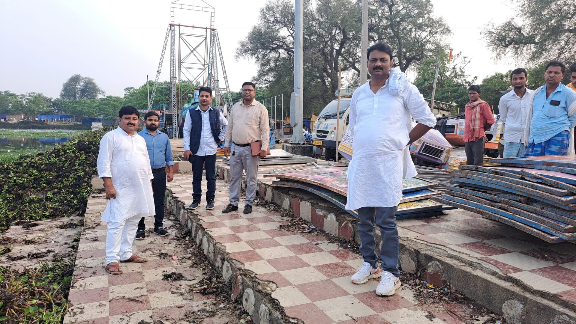 बिसुआ मेला स्थल का जिला खेल अधिकारी ने किया निरीक्षण