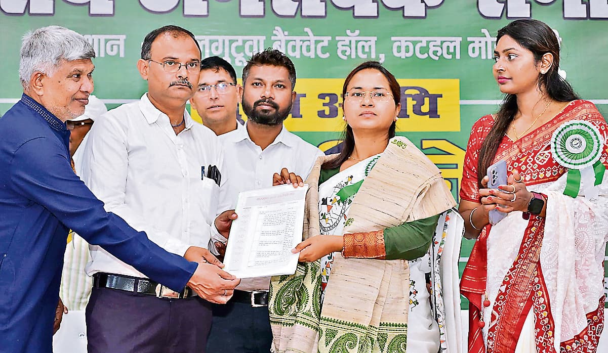 Political news : जनसेवक अब 90 फीसदी कार्य कृषि विभाग का ही करेंगे : मंत्री