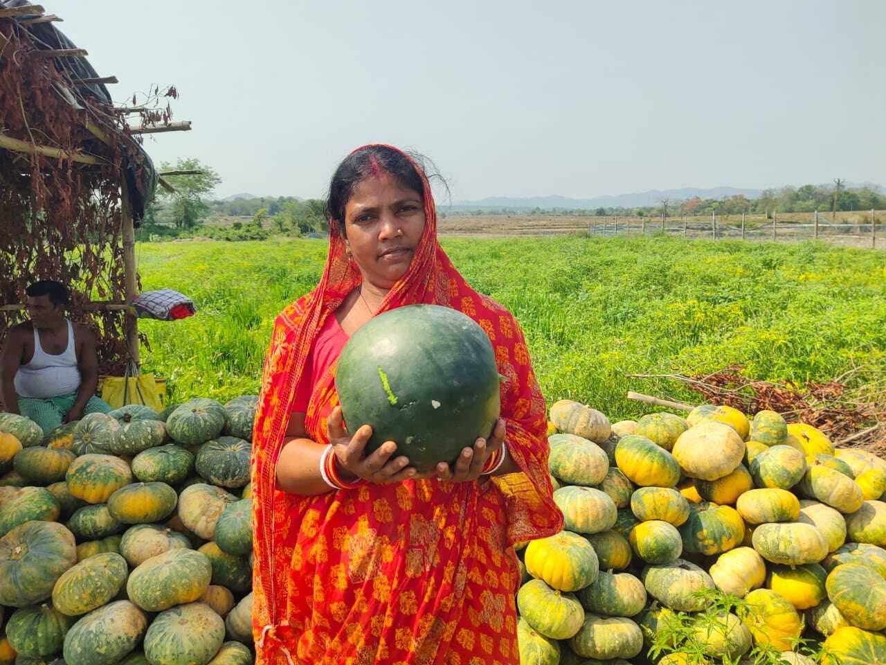 East Singhbhum News : तरबूज की खेती कर झूमी कर बनीं लखपति दीदी