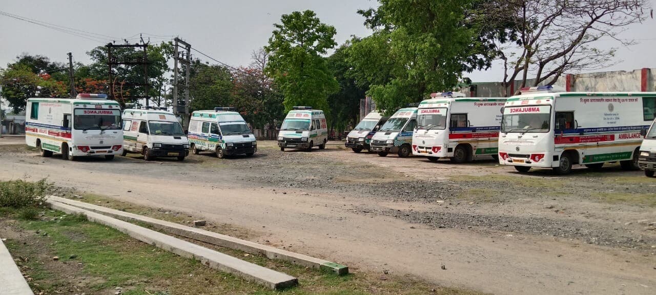 Giridih News: 108 एम्बुलेंस कर्मियों की हड़ताल से मरीजों की बढ़ी परेशानी