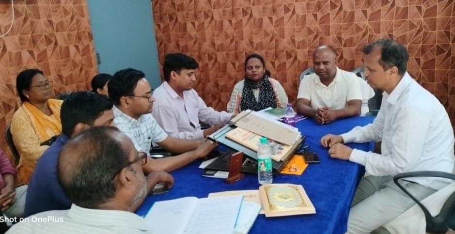 Giridih News: सीएचसी में स्वास्थ्य विभाग की बैठक, एनक्वाश अवार्ड पर चर्चा