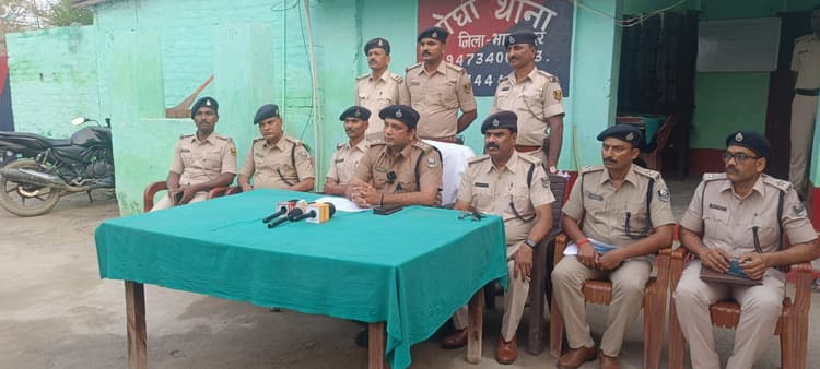 Bhagalpur news चार चाेर व चोरी का सामान खरीदने वाले तीन गिरफ्तार