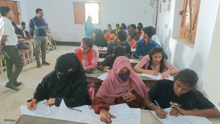 बिना लेट फीस के 20 अप्रैल तक भरा जायेगा इग्नू के सत्रांत परीक्षा का फॉर्म